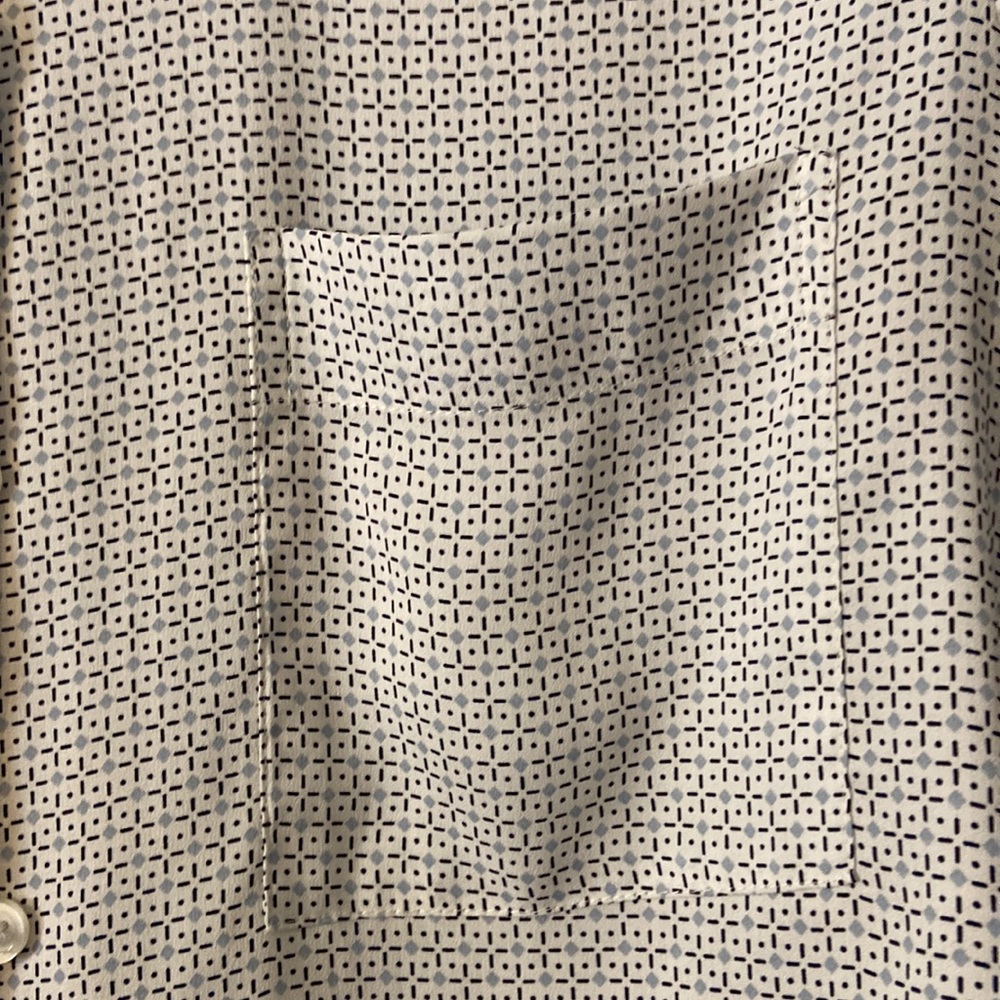 Ann Taylor Blouse size M excellent condition length 27” bust 36” - Picture 4 of 12